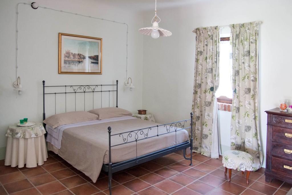 B&B Il Giarolo Cameriano Zimmer foto